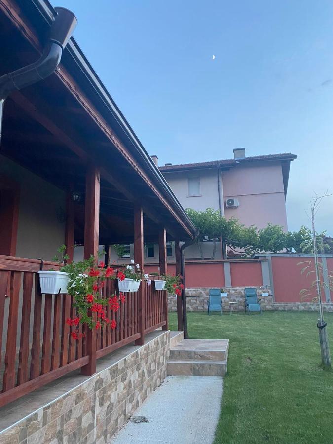 детелина - лина Villa